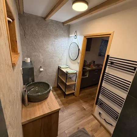 Glamping Kousek Klidu Pod Skalou *