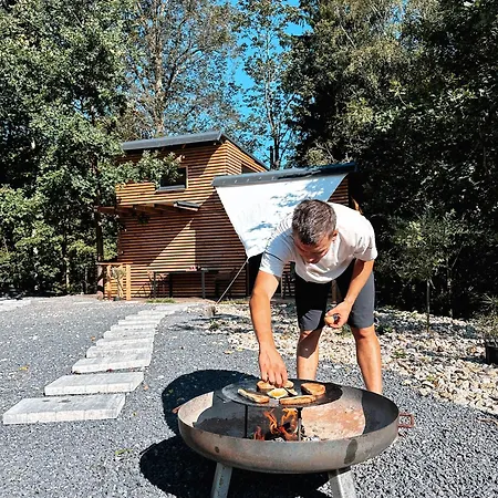 Glamping Kousek Klidu Pod Skalou *